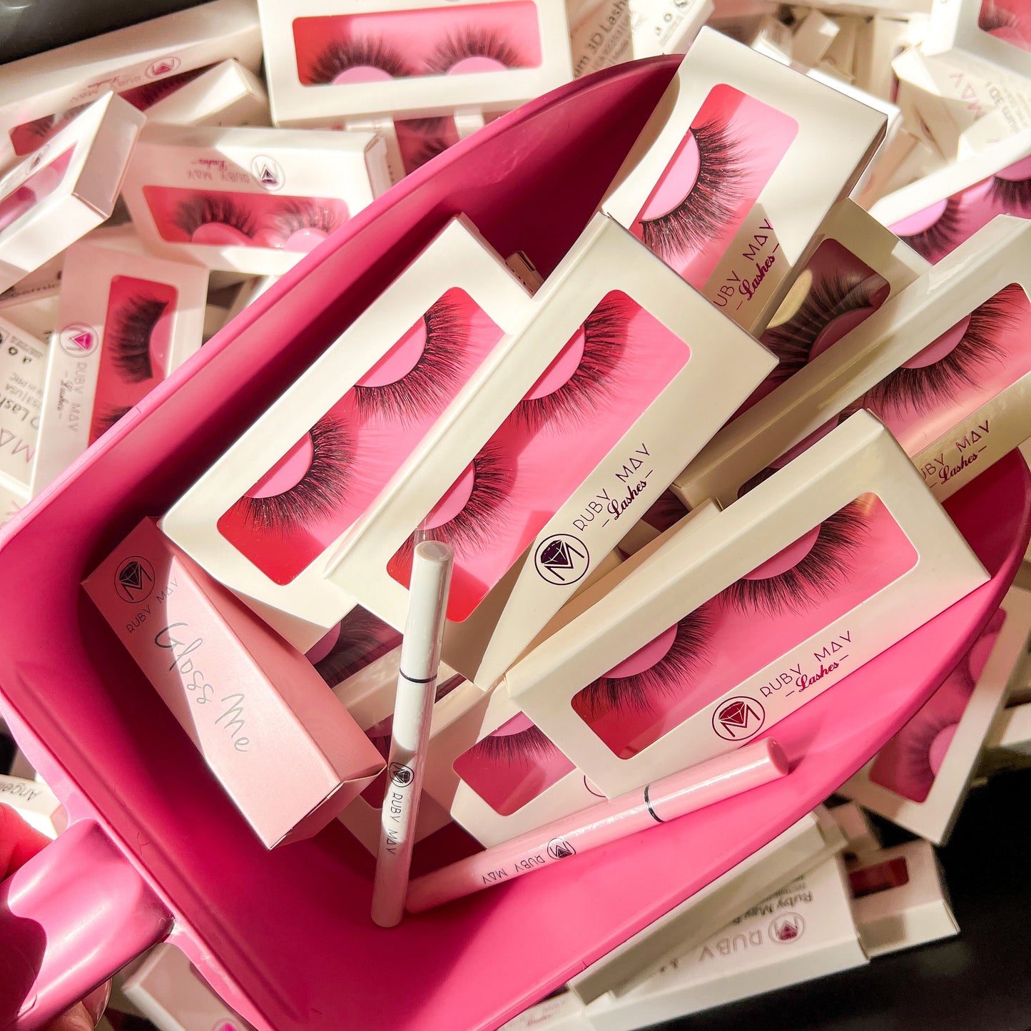 Mystery Lash Scoop